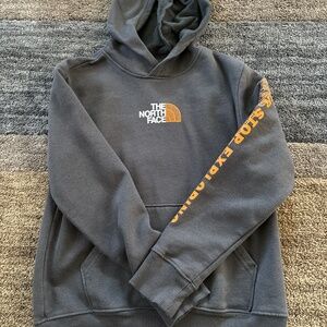 Boys The North Face sweatshirt